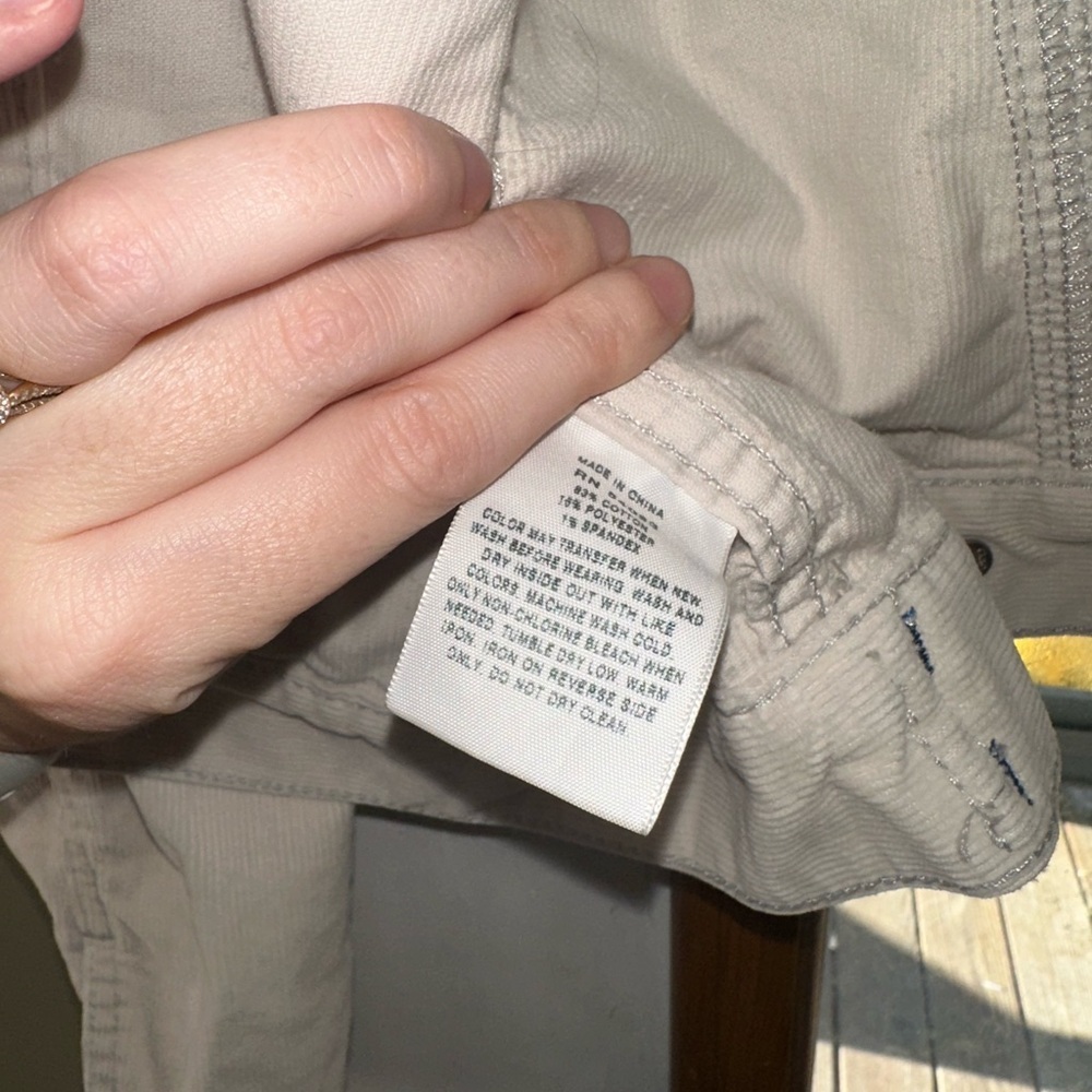 GAP Women's Corduroy Jacket Size Small - Picture 4 of 5